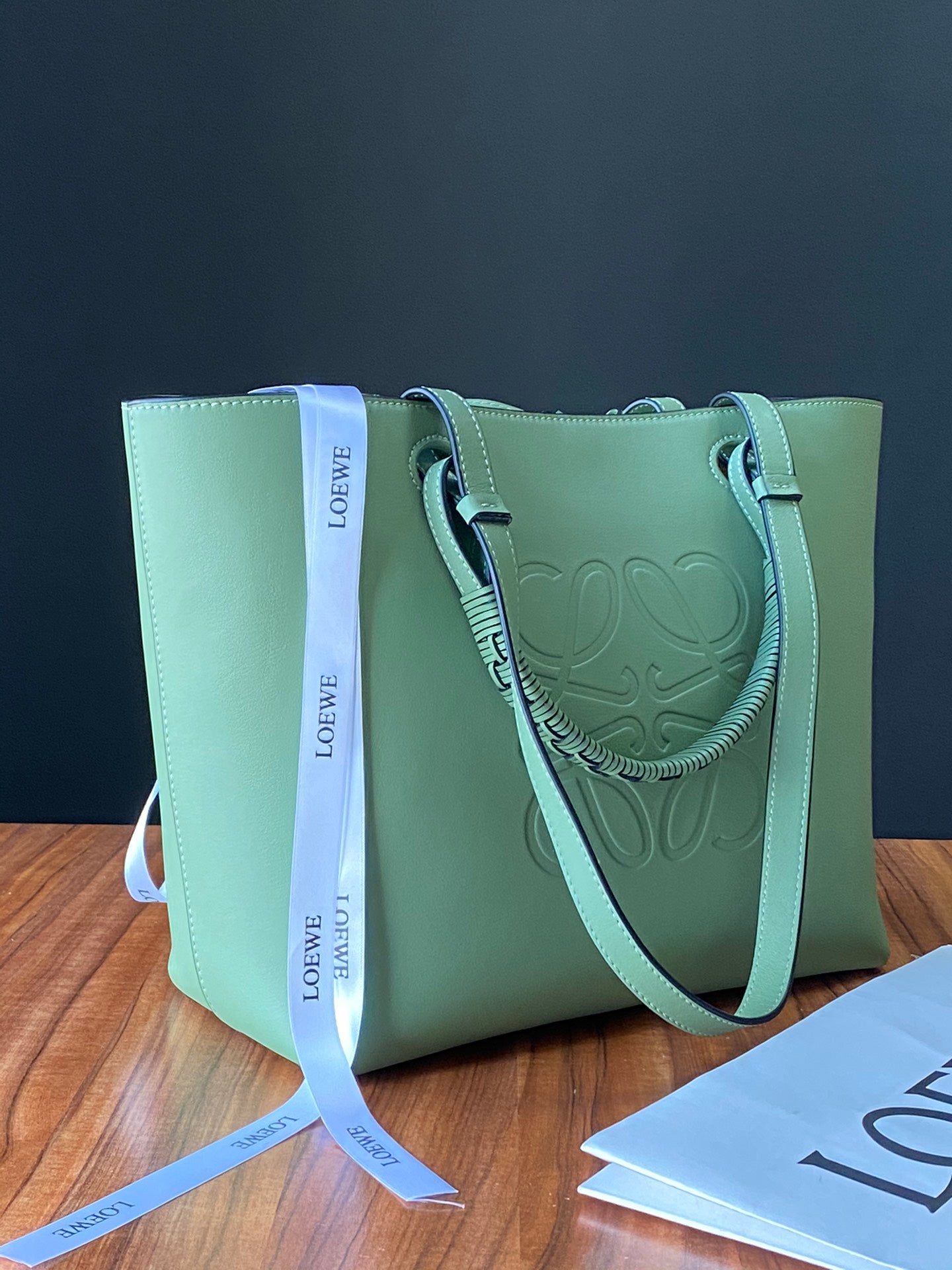 羅L威-Anagram Tote 手袋 牛皮 牛油果綠色 小號