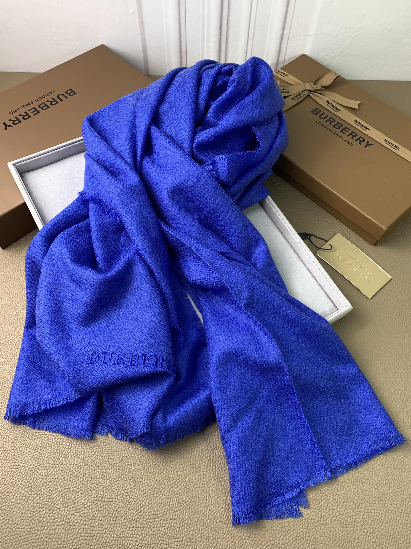 巴B家-素色圍巾 200*85cm 85%羊絨+15%桑蠶絲 藍色
