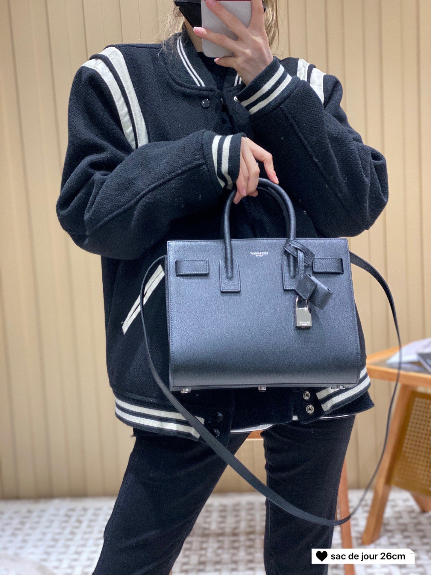 聖Y羅-sac de jour 風琴包山羊紋 黑色 26cm