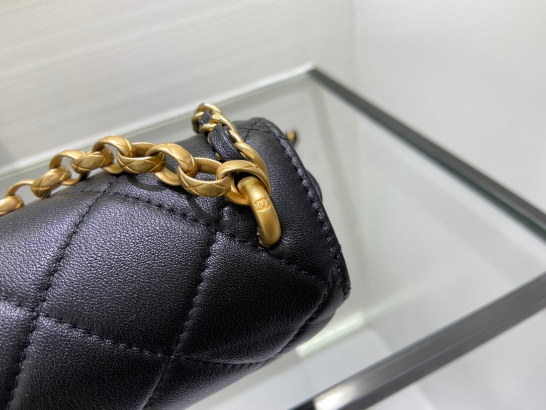 Chanel Coco King Dom鏈條包