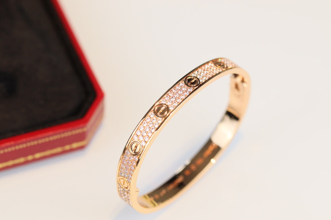 Cartier Love寬版滿天星手鐲