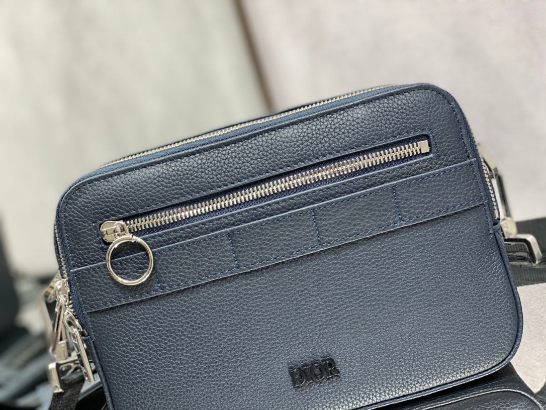Dior 經典相機包-22*15*5cm