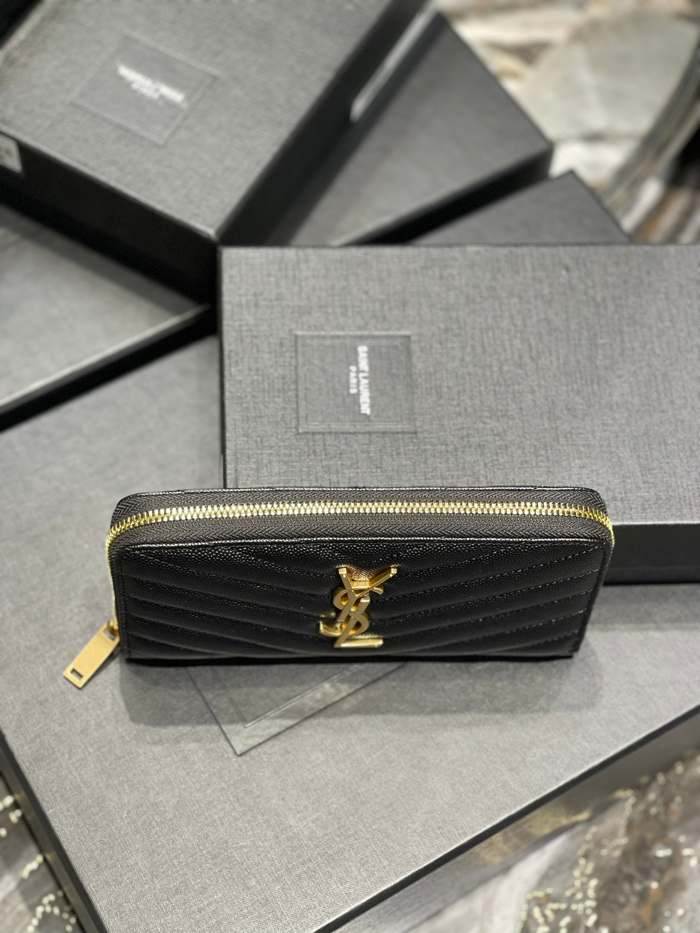 YSL 拉鍊長夾 黑色金扣