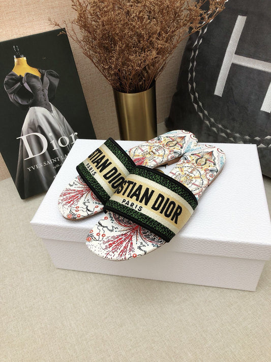 迪D家-2022早春新款 刺繡拖鞋 叢林款