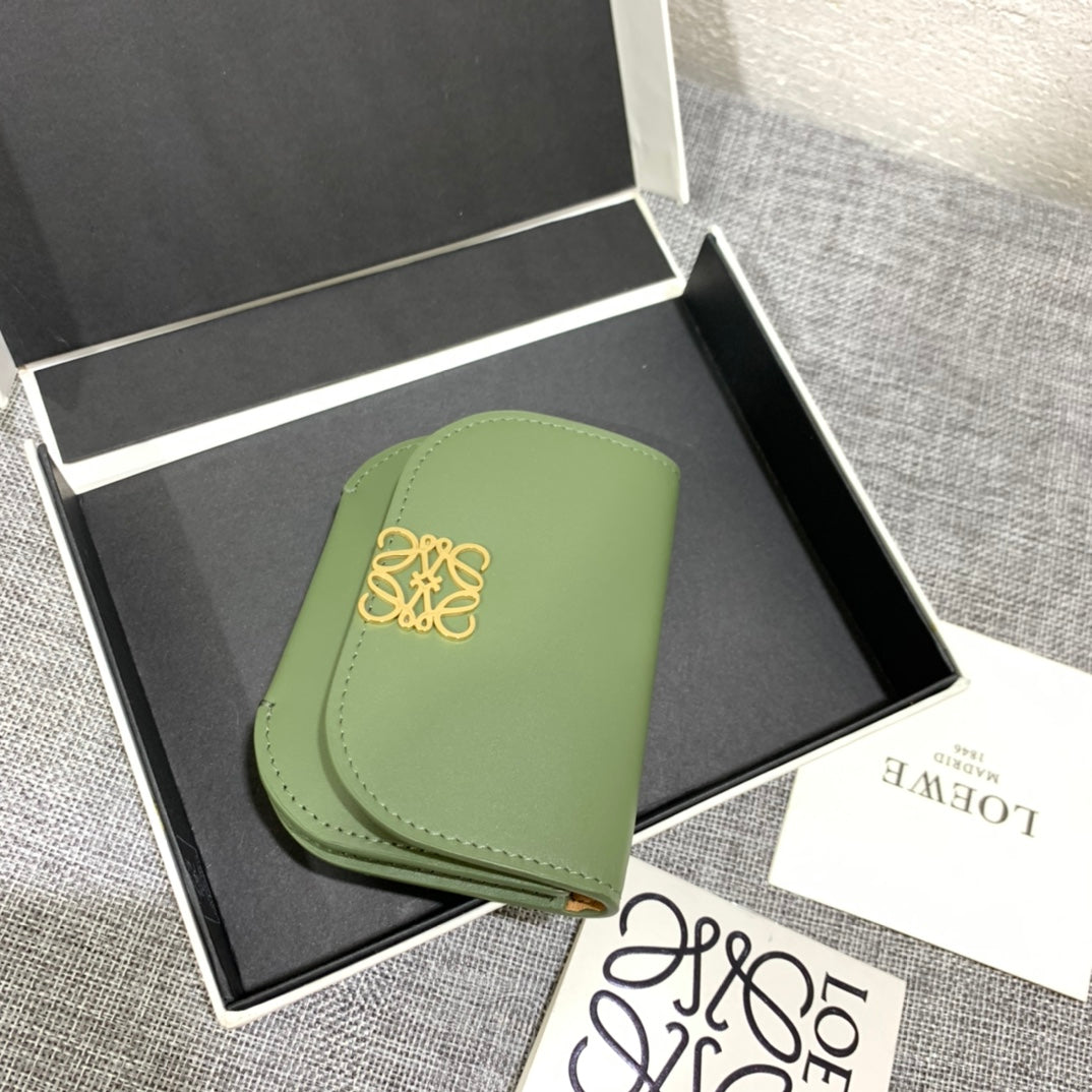 Loewe Goya 系列絲綢小牛皮卡包
