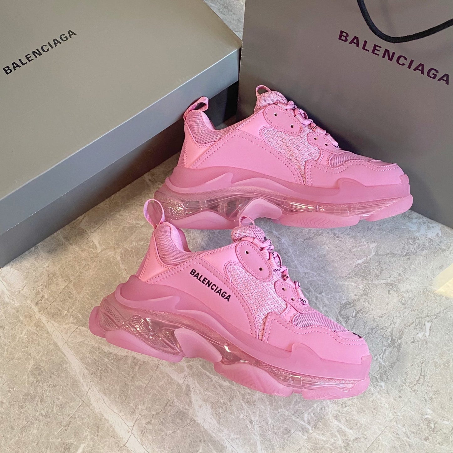 Balenciaga 巴黎世家- Triple S 氣墊老爹鞋