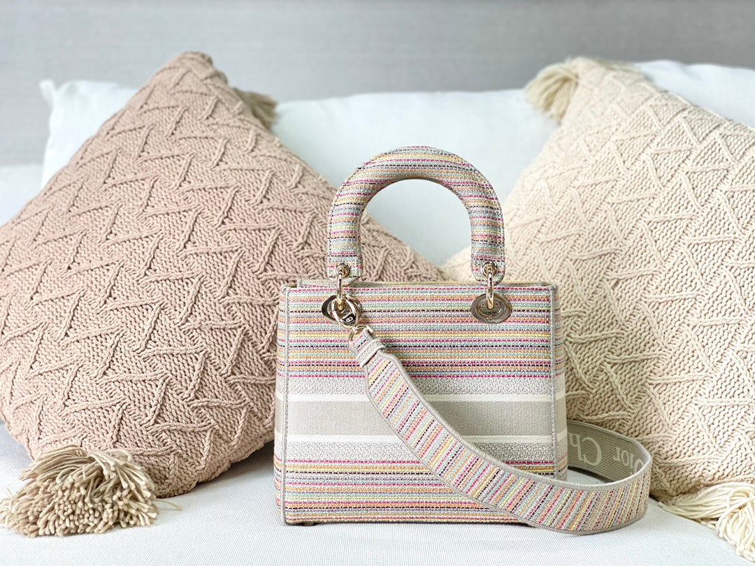 Dior Lady D-Lite黛妃包-帆布刺繡-金色