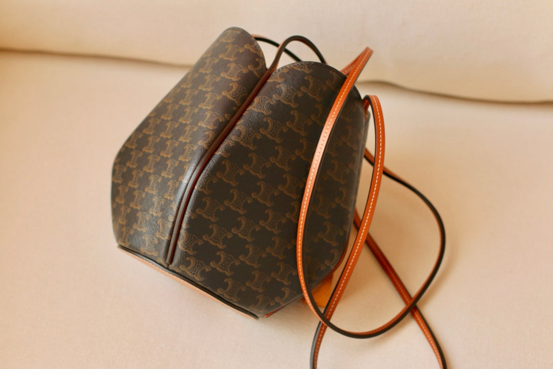 賽C家-花朵包 MARLOU BAG IN TRIOMPHE
