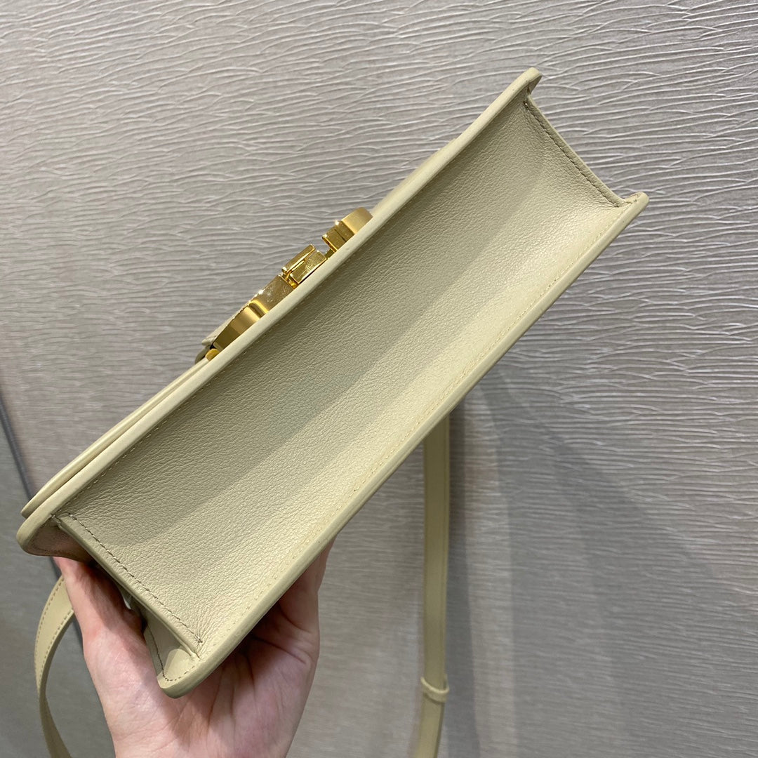 Dior 蒙田 30 Montaigne系列-24cm-珐瑯扣-淺杏色