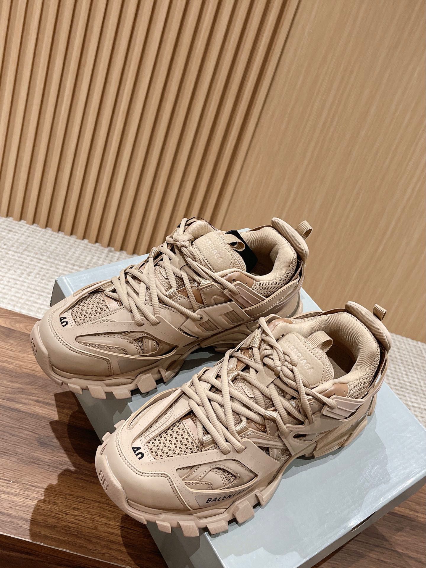 巴黎世-Track 3.0三代 老爹鞋 男女同款 奶茶色