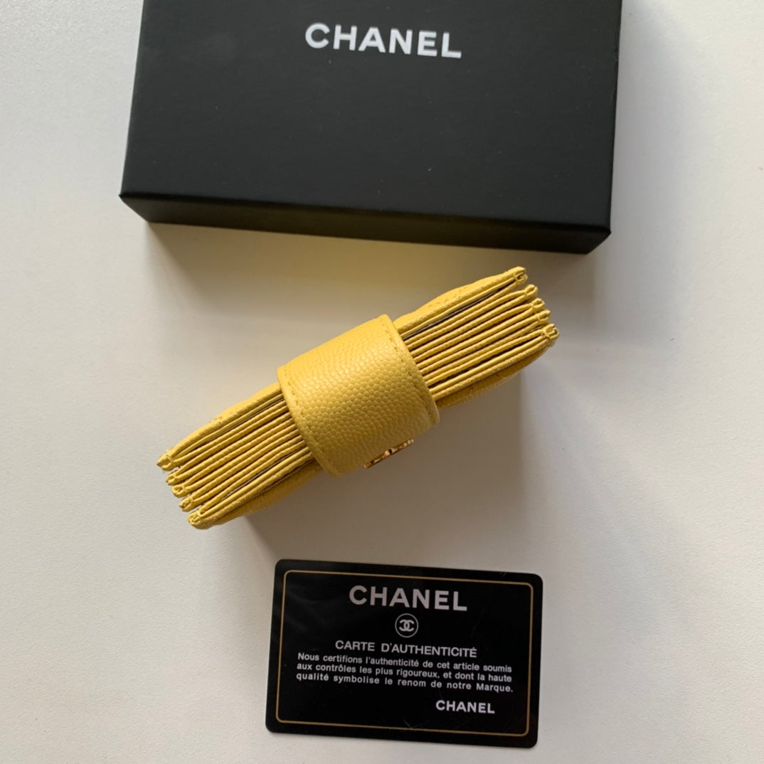 Chanel 多隔層風琴卡包