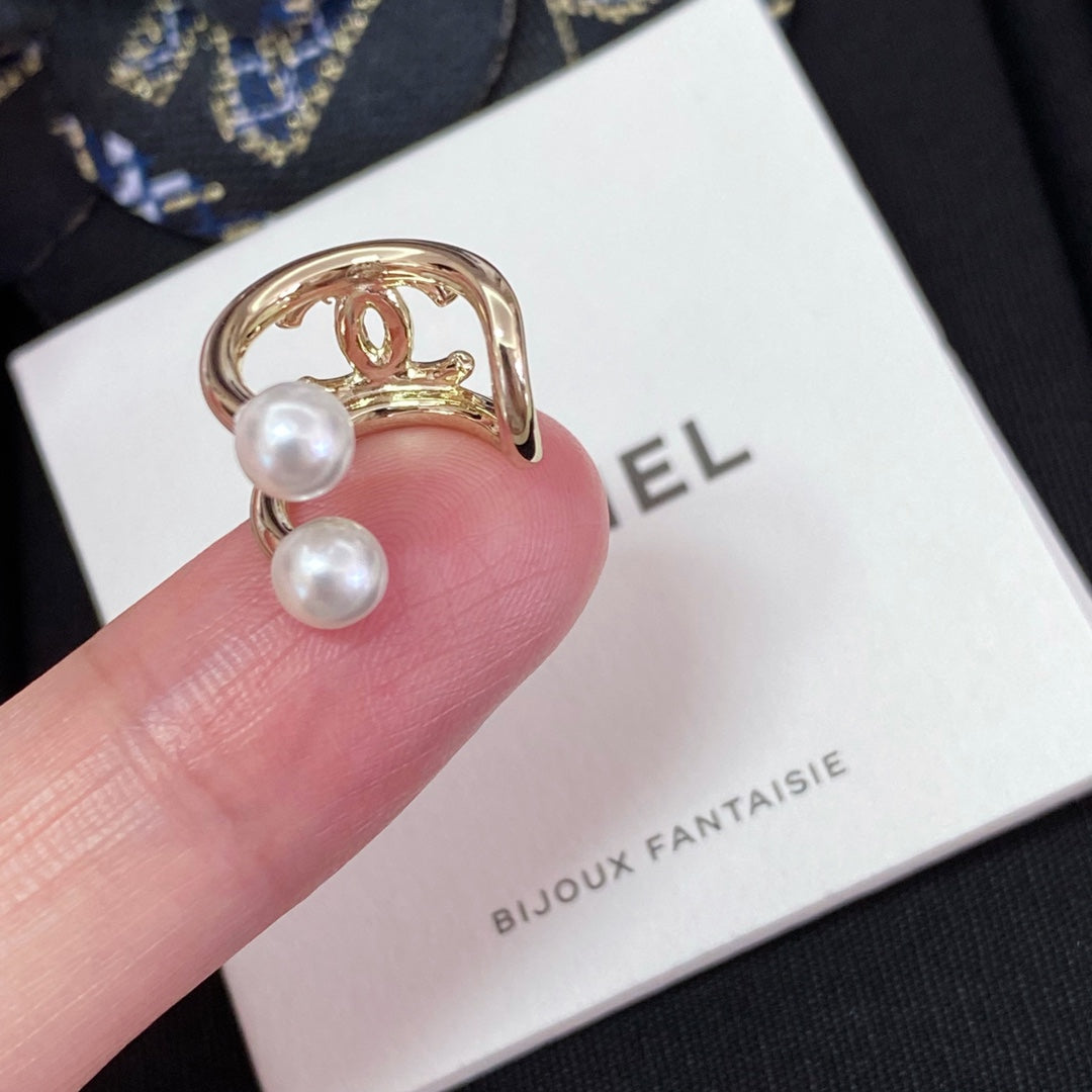 Chanel 耳骨夾