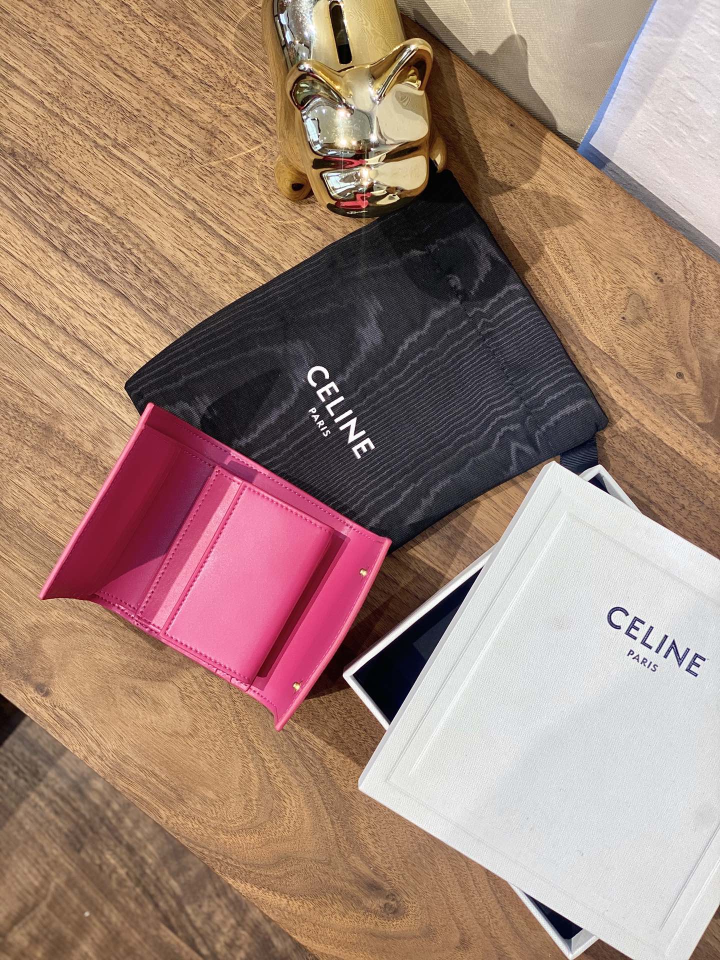 Celine STRAP 小號粒面三折短夾