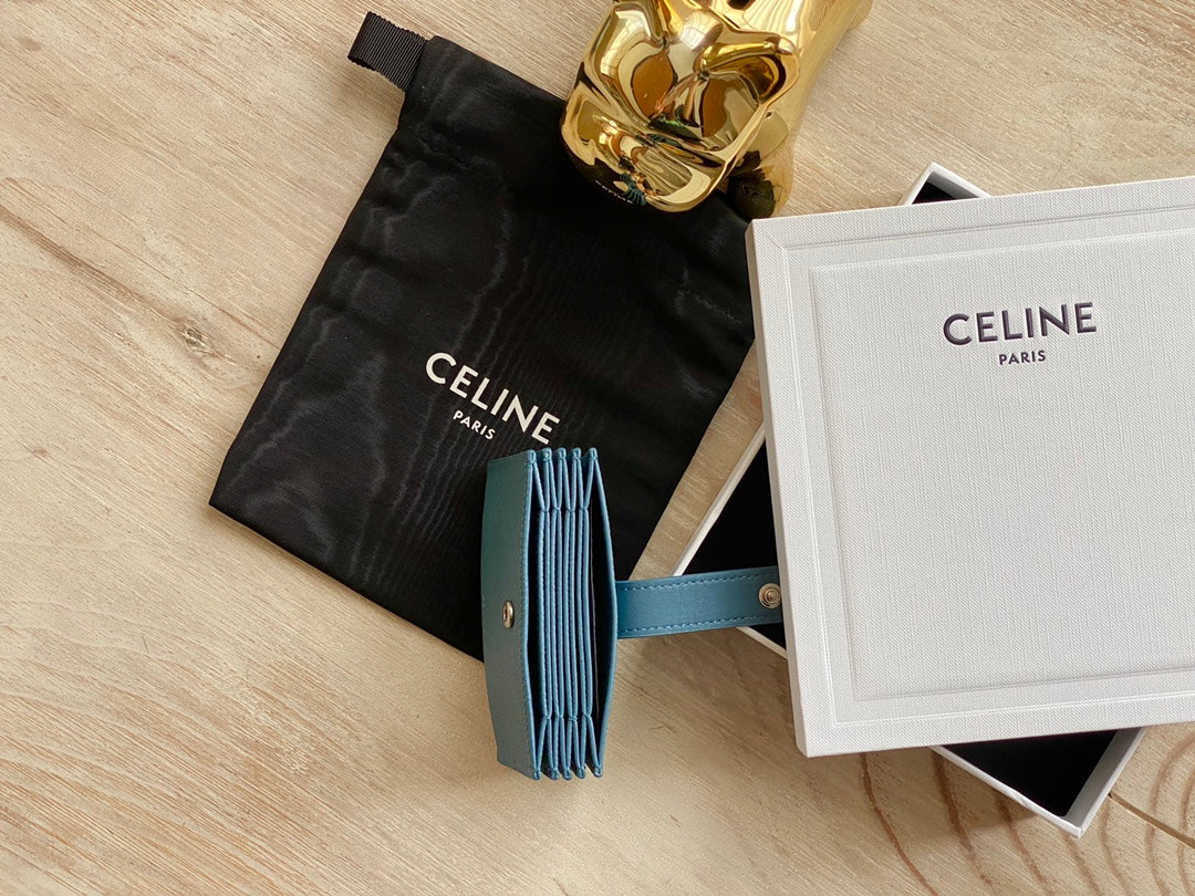 Celine 粒面牛皮風琴卡包