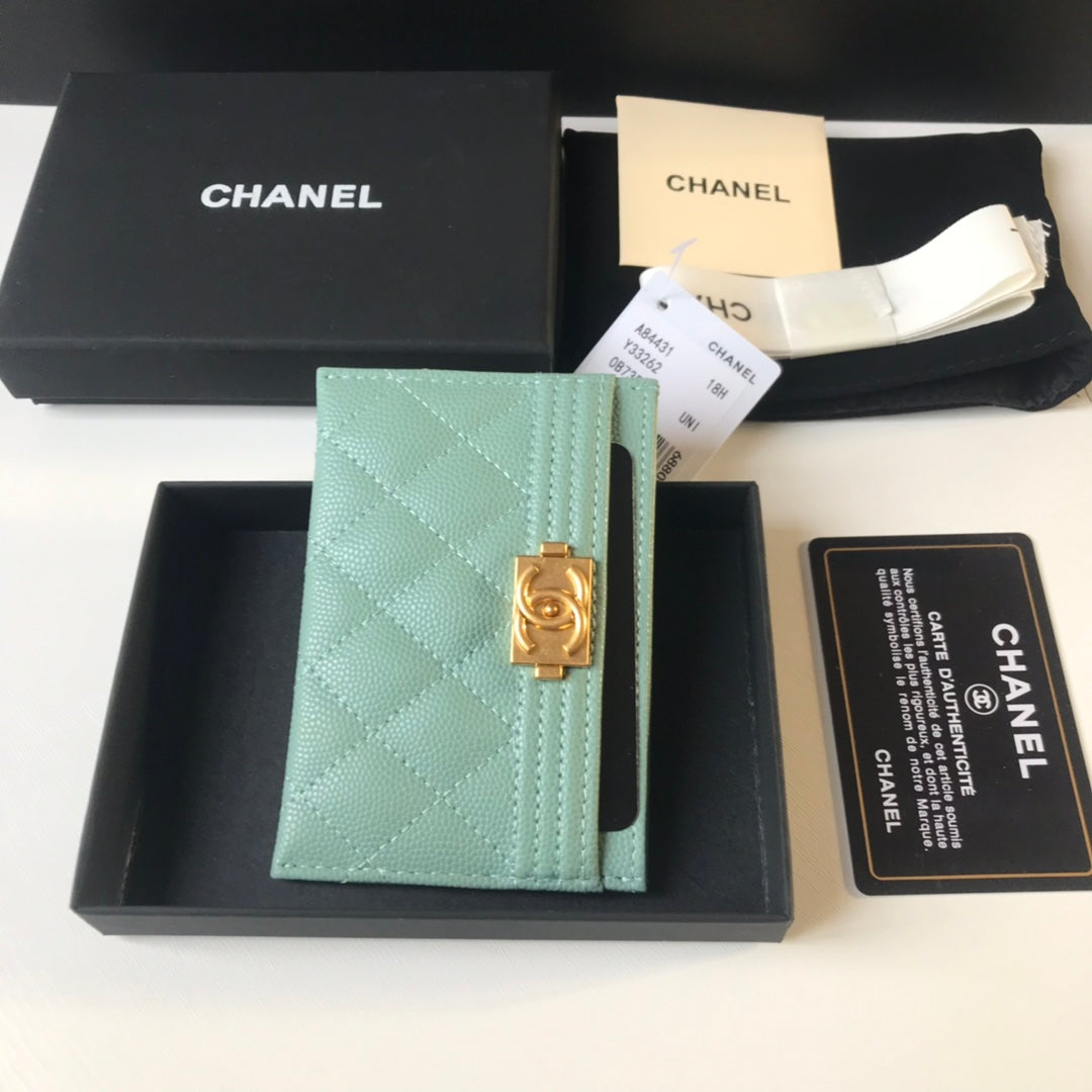 Chanel Leboy系列卡包