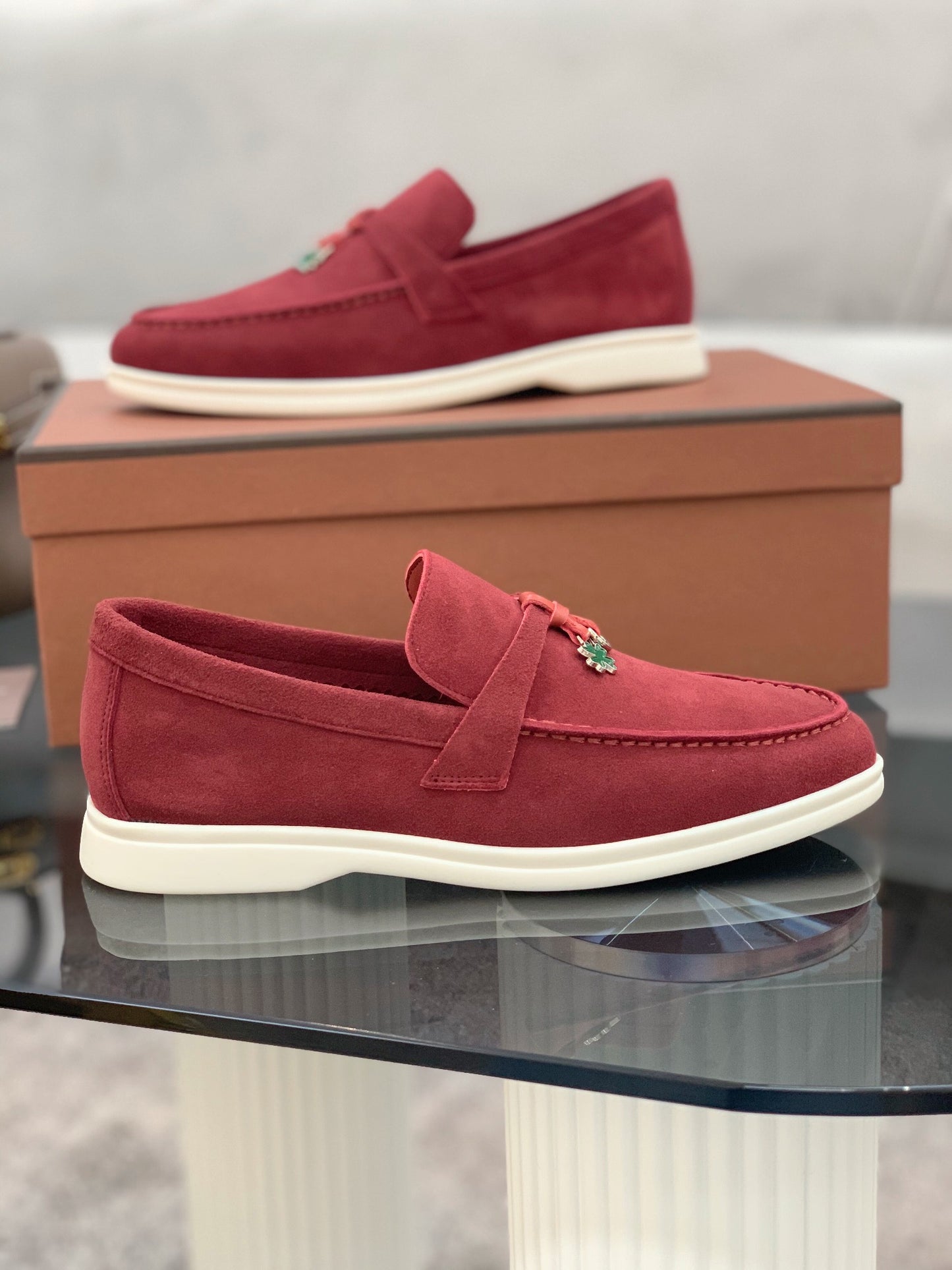 Loro p1ana-羊絨復古平底鞋 磚紅色