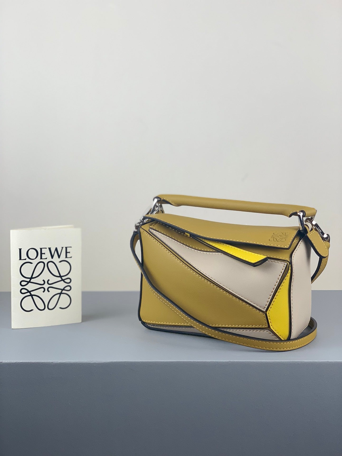 羅L威-Puzzle bag mini 小牛皮