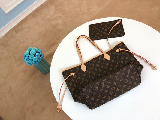 M40995 路L家-Neverfull 經典手袋