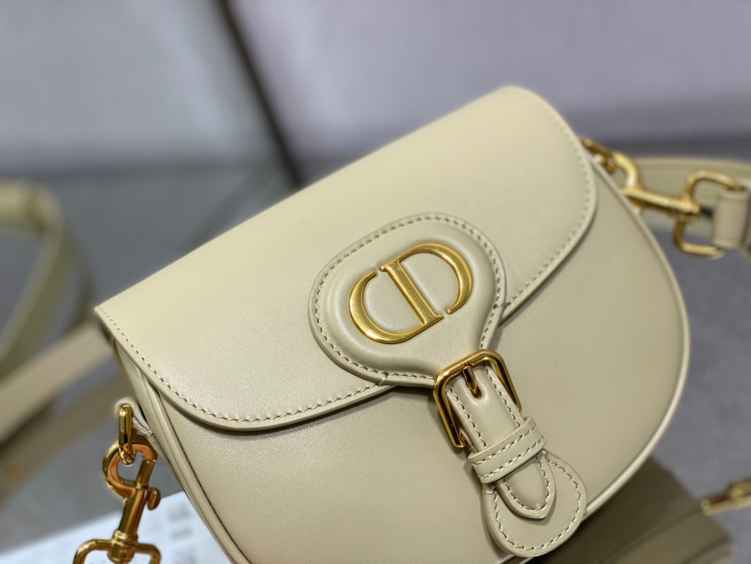Dior Bobby-小號18cm-奶油杏色牛皮