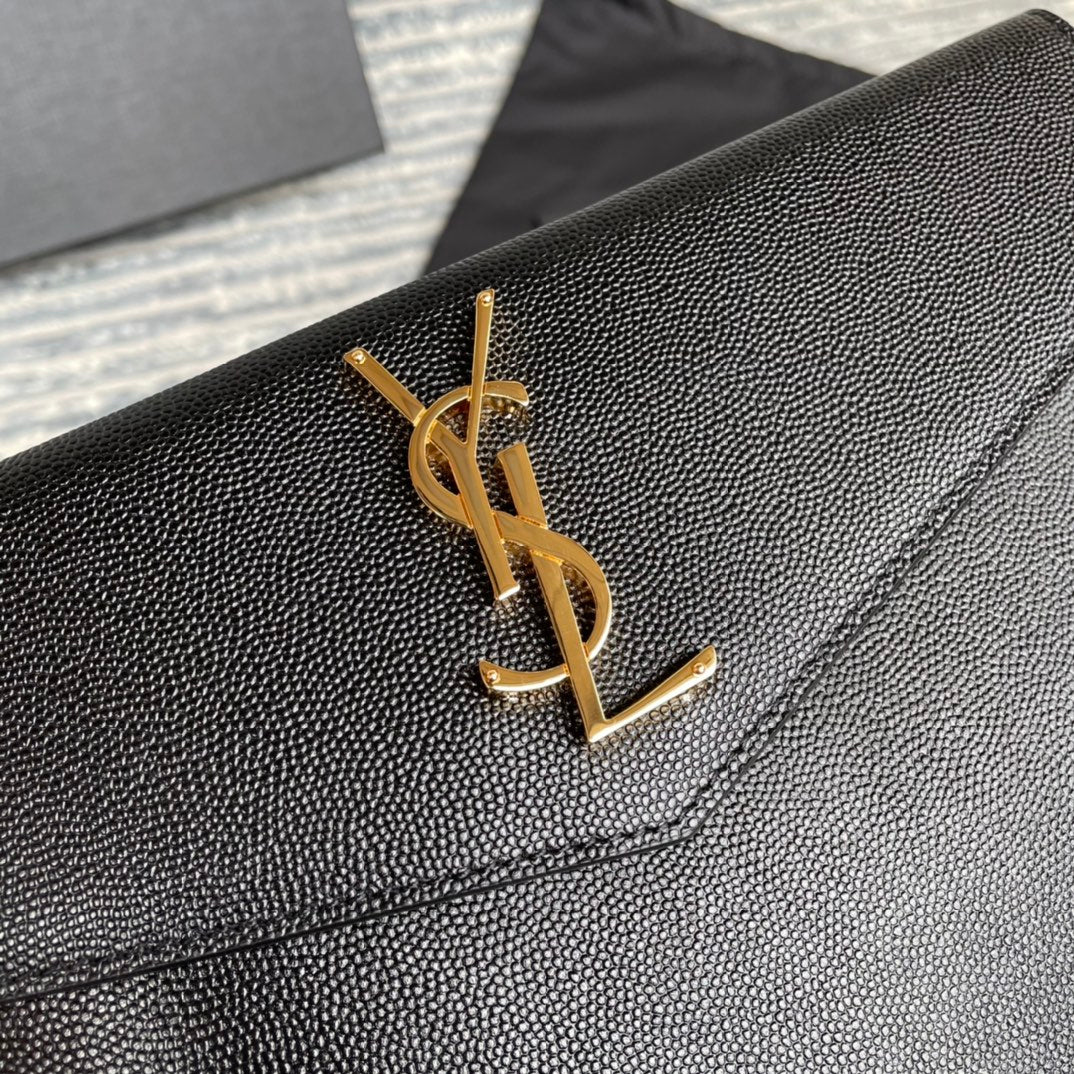 YSL ptown_新品手拿包-黑色魚子醬皮金釦
