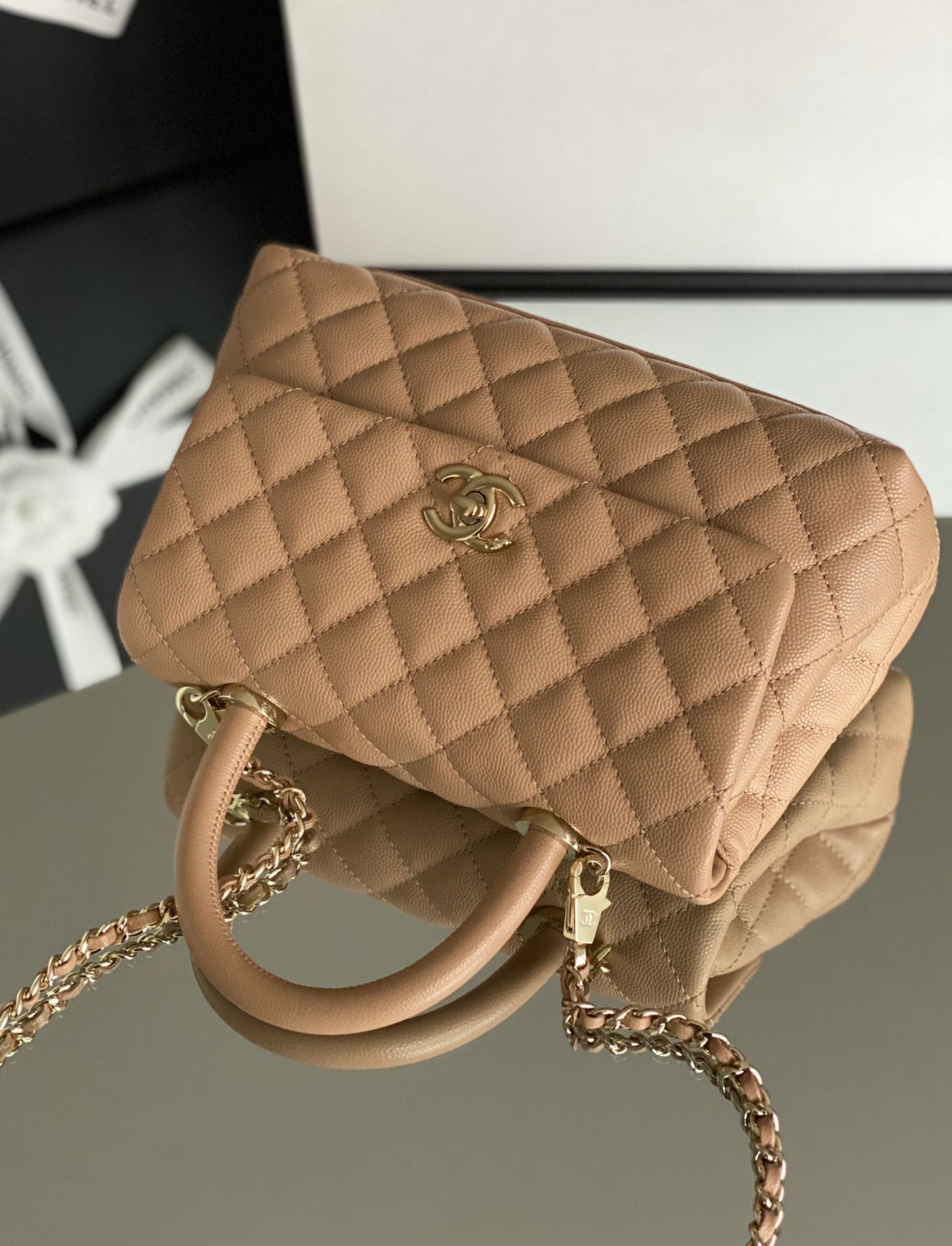 Chanel coco handle CF 小號-杏色牛皮-香檳金扣