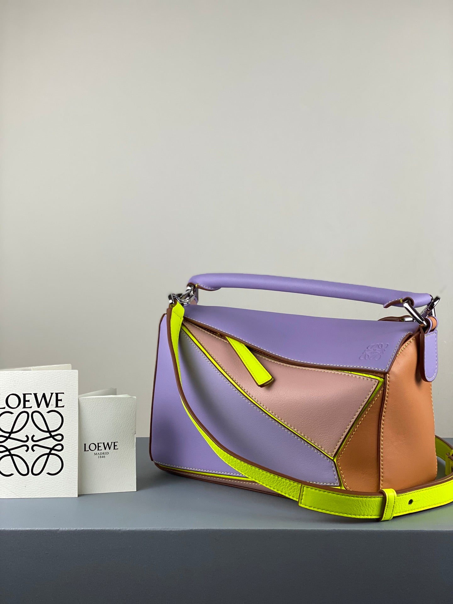 羅L威-2020 春季新品 Puzzle bag 小牛皮 小號
