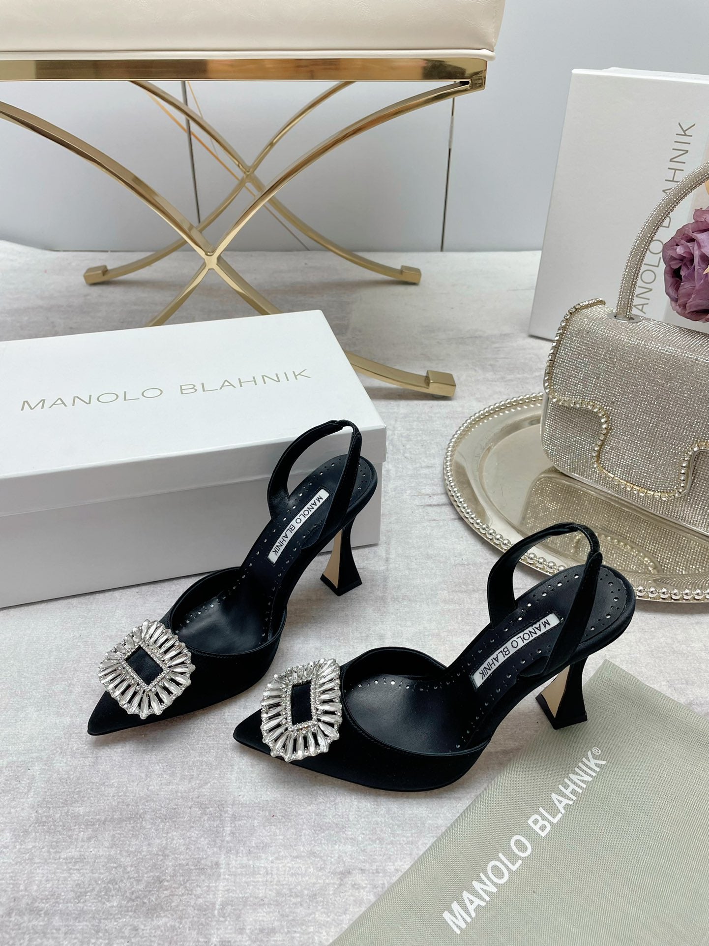 Manolo Blahnik-22S水鑽高跟鞋