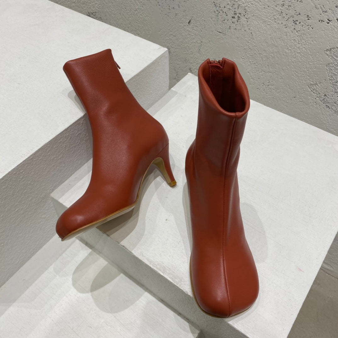 B編織-22ss 英倫高跟靴 全牛皮（35-39，40-42可訂製）