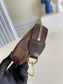 LV M58010咖格 MINI POCHETTE ACCESSORIES 小手袋