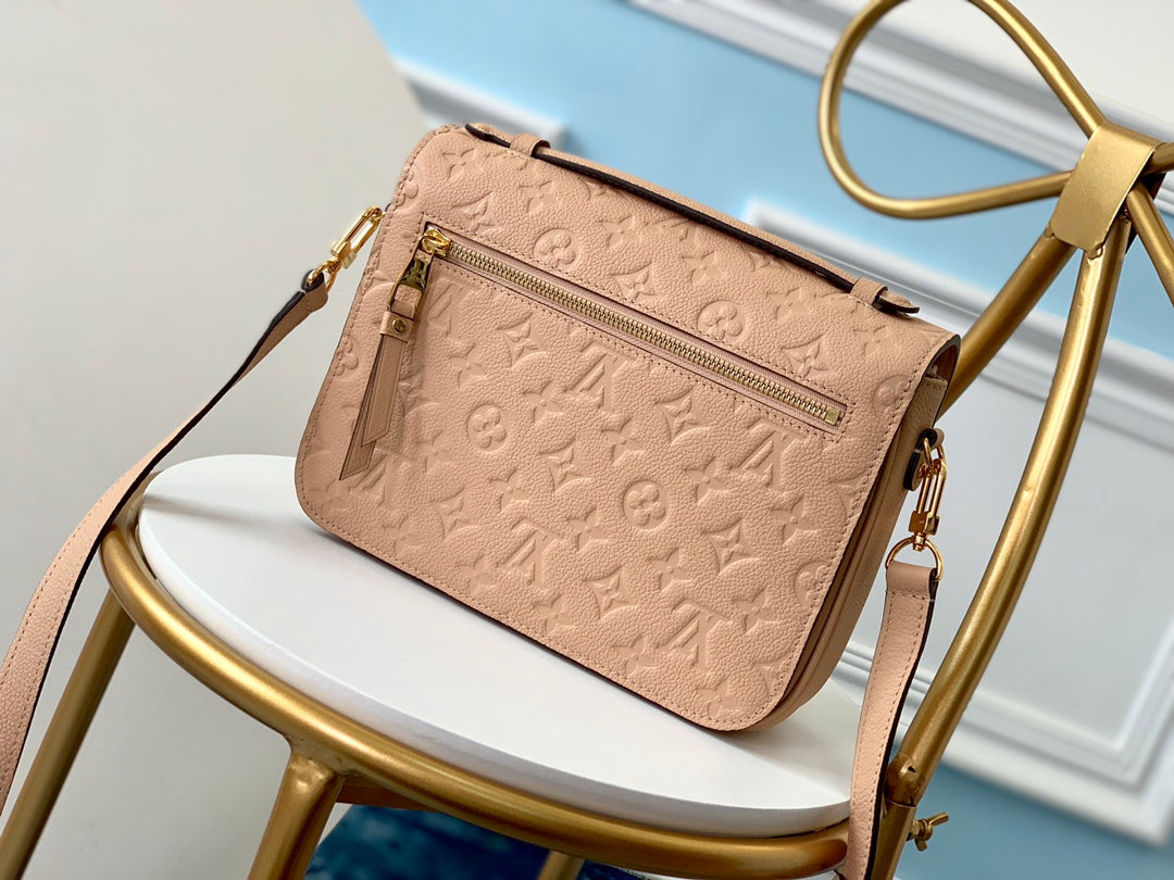 M44300 路L家-Pochette Métis郵差包