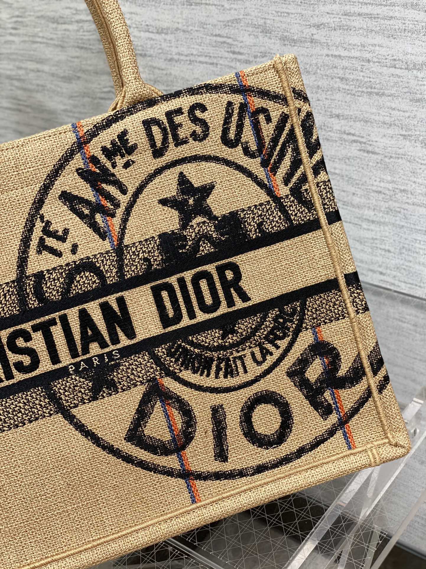 Dior Book Tote-中號36.5cm-  家族徽章系列