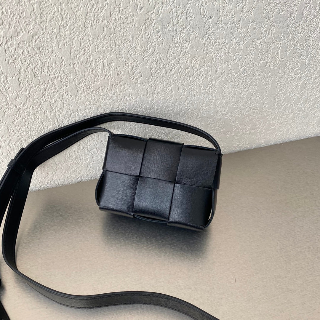 B編織-羊皮方格Mini cassette Bag 迷你編織包 12x8x4cm