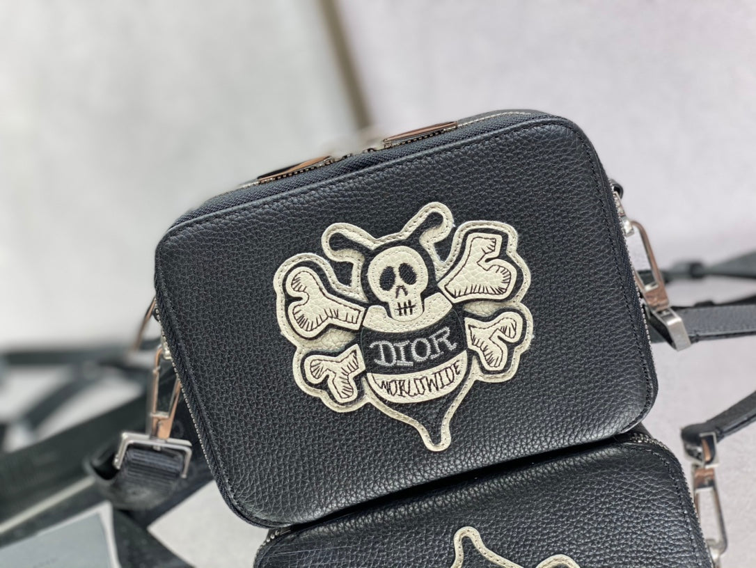 Dior 經典相機包-17*5*12cm