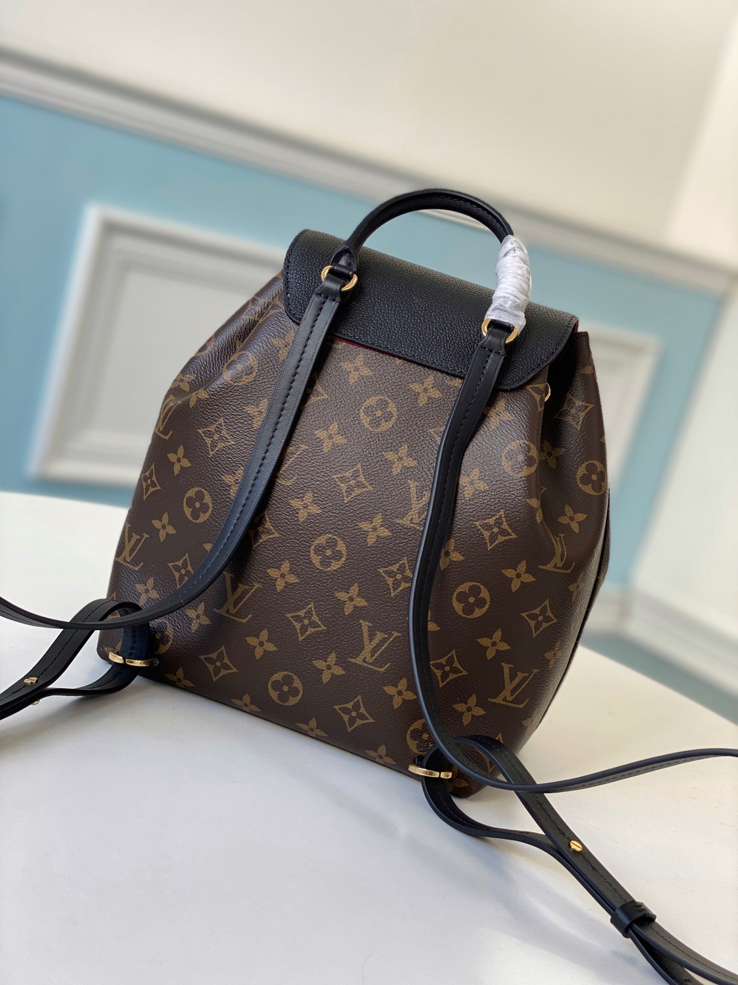 LV M45515 黑色 Montsouris 小號雙肩包