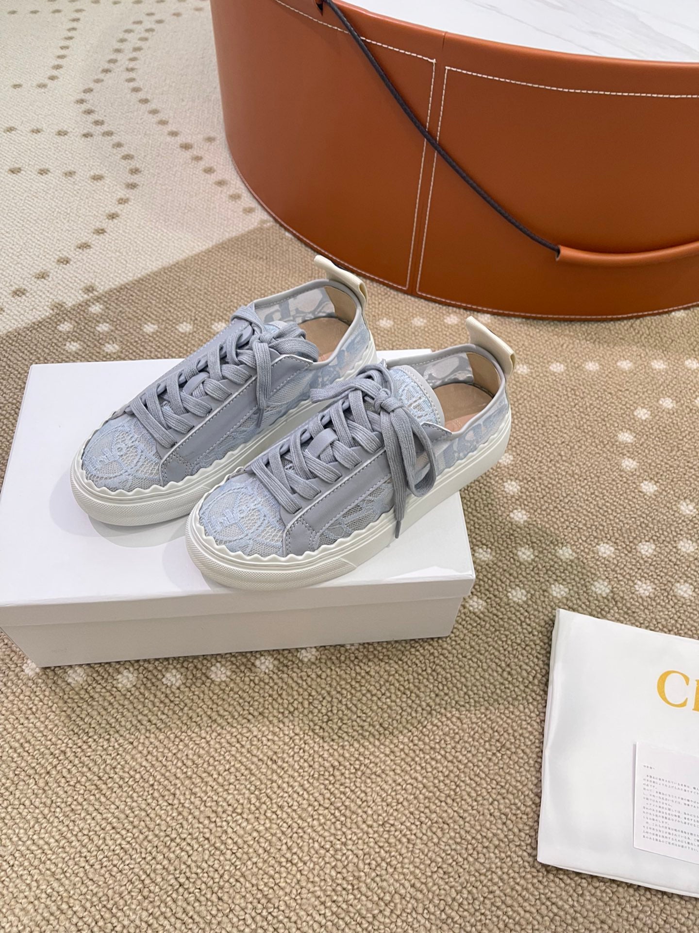 克羅C-蕾絲刺繡帆布鞋（尺碼35-40、41訂製）