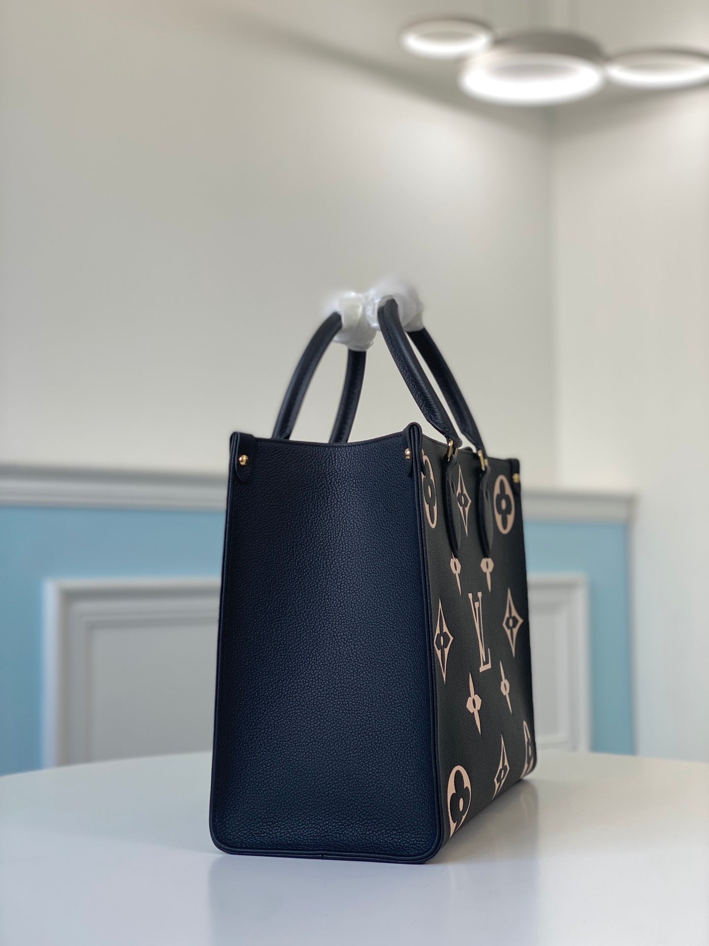 M45495 路L家-Onthego Tote 包  中號