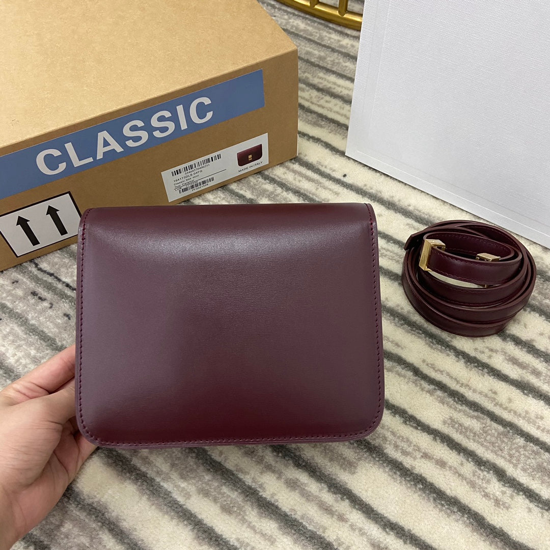 賽C家-Box豆腐包-Teen 18.5cm