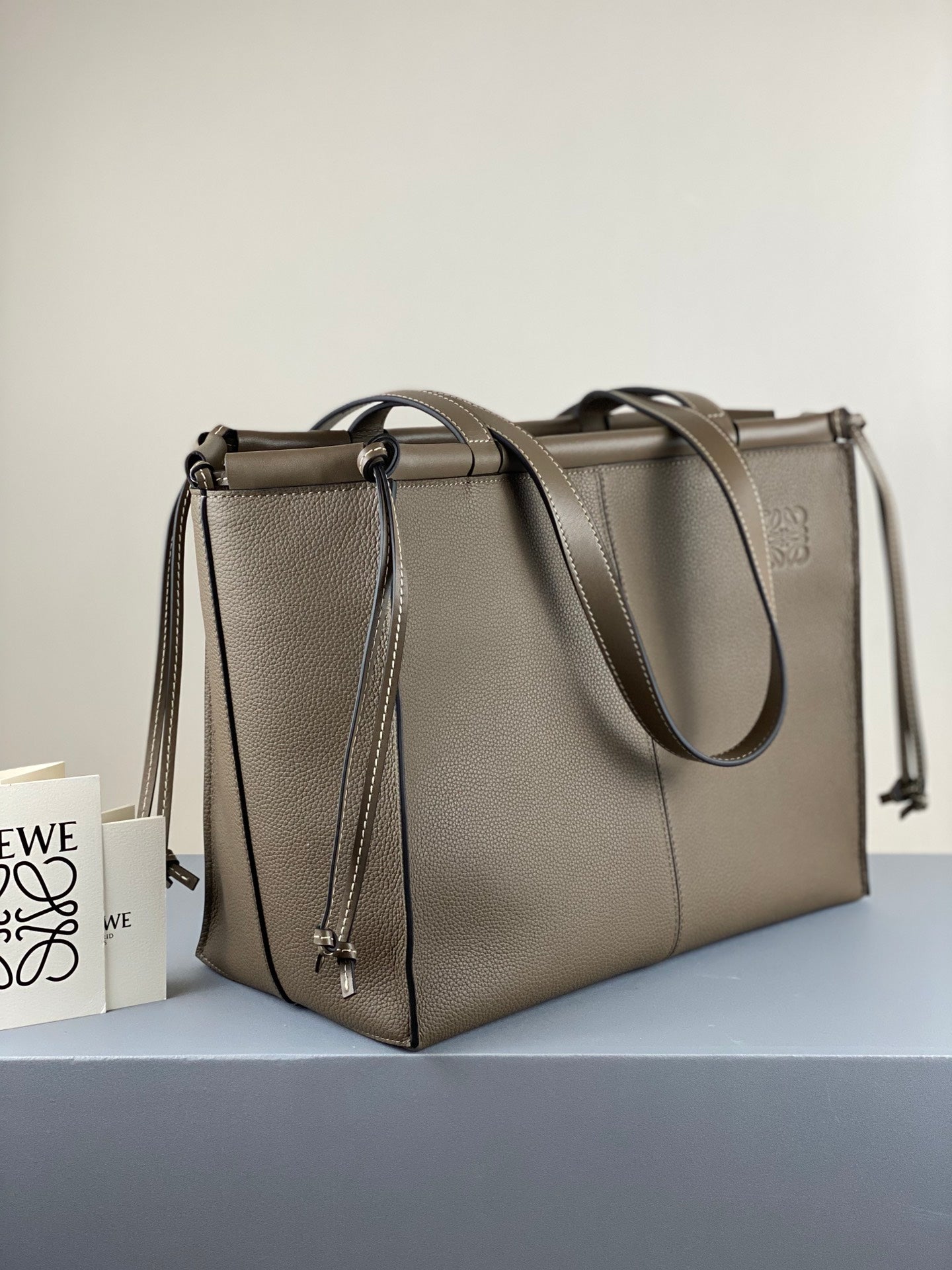 羅L威-Cushion tote 小號