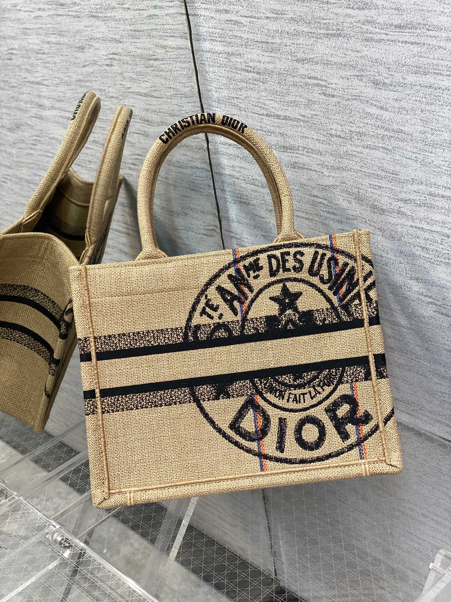 Dior Book Tote-新款小號 26.5cm-家族徽章系列