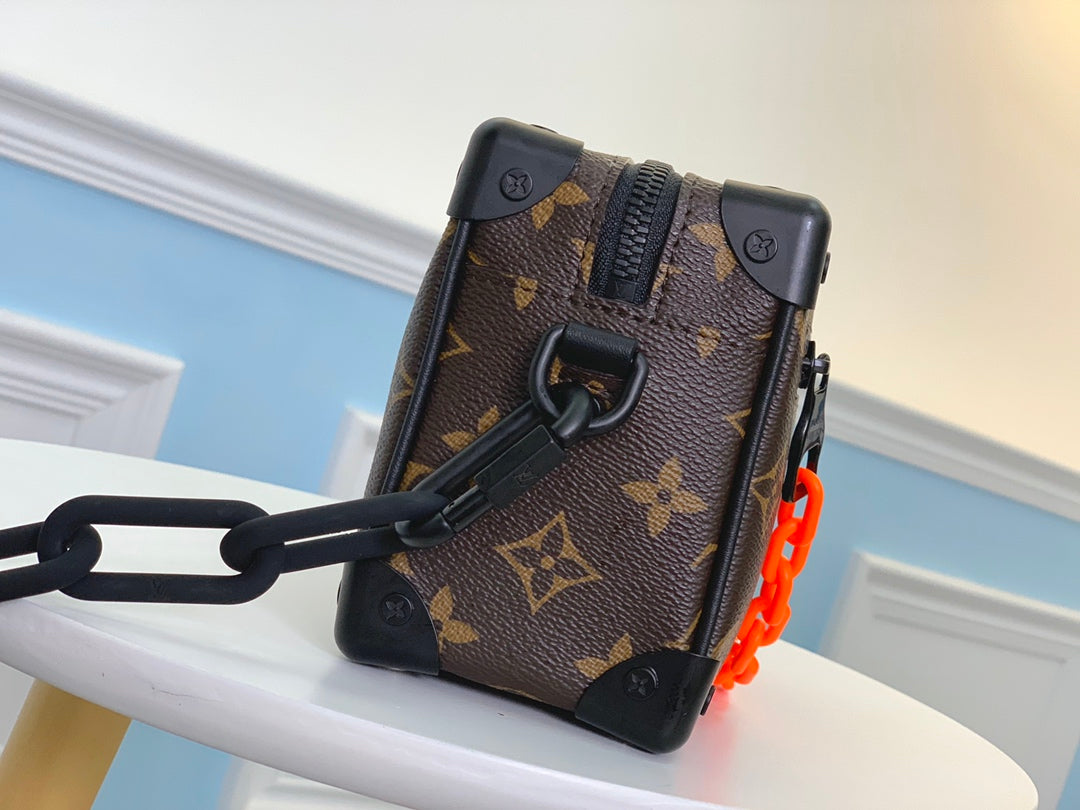 Lou-MINI SOFT TRUNK 鍊條包 咖色