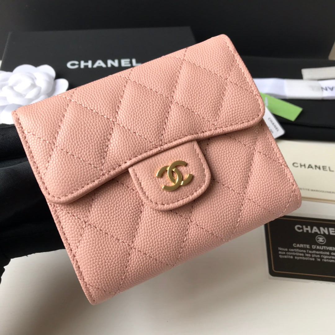 Chanel 三折短夾-粉色球紋皮金釦