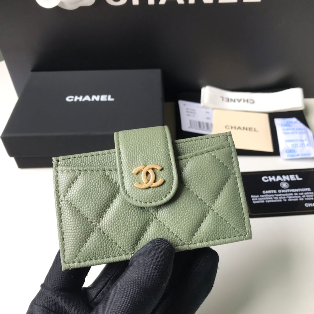 Chanel 多格層風琴式卡包