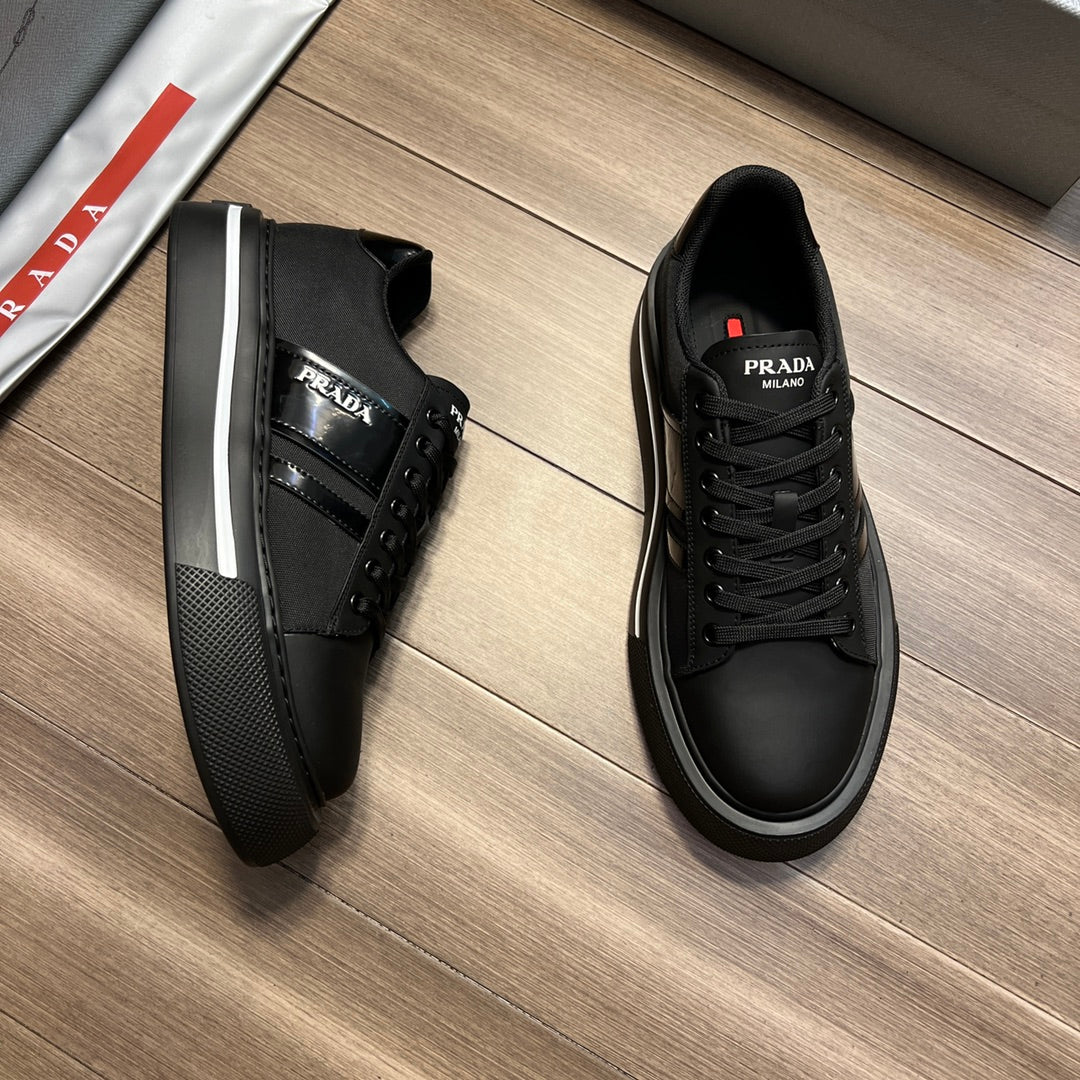 Pra-厚底板鞋 休閒鞋 黑色