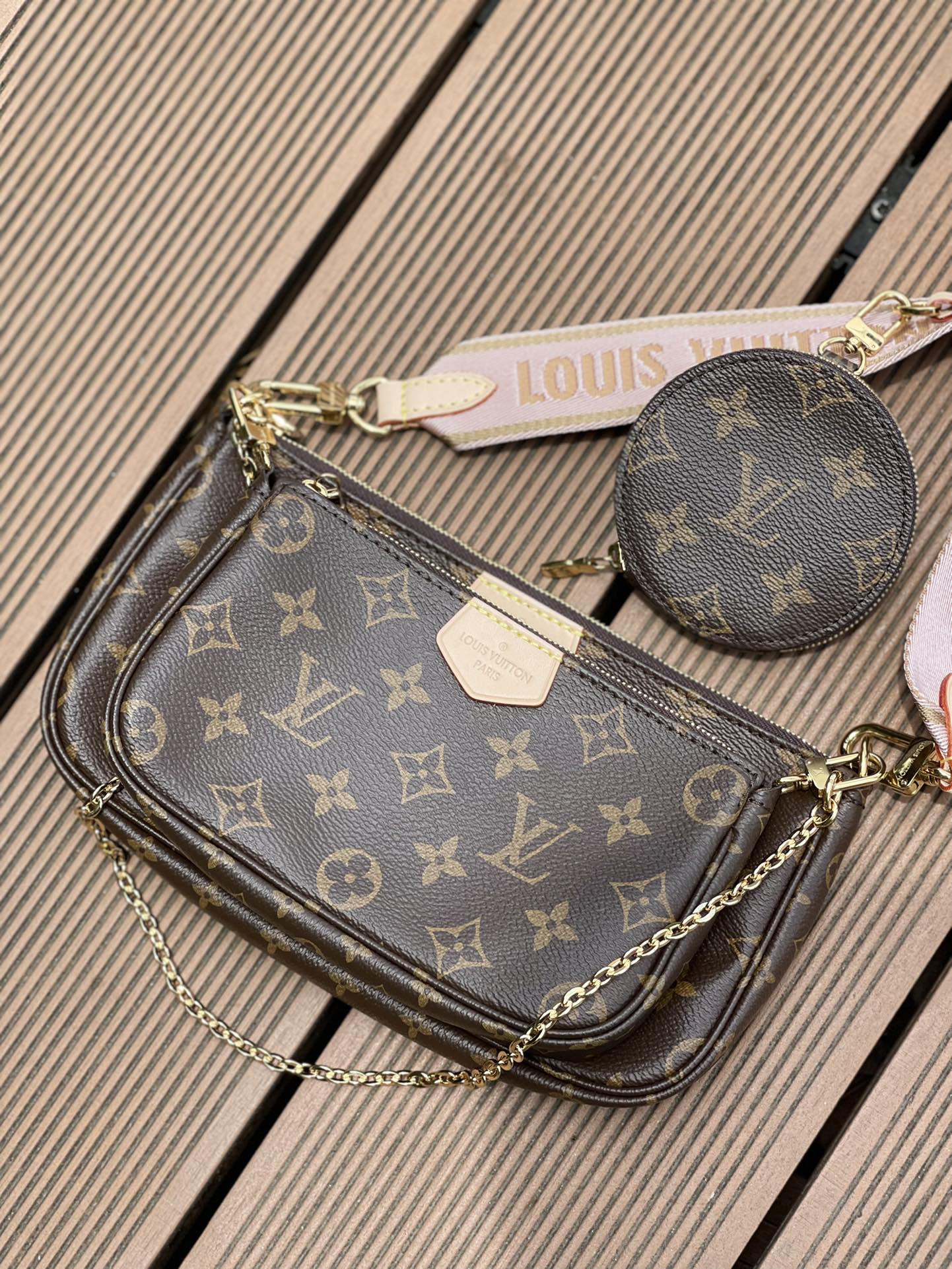 M44840 路L家-Multi Pochette Accessories 五合一麻將包 粉色