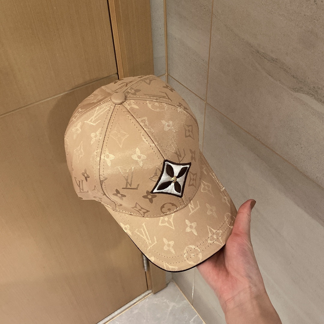 路L家-新款LOGO拼接棒球帽 2色