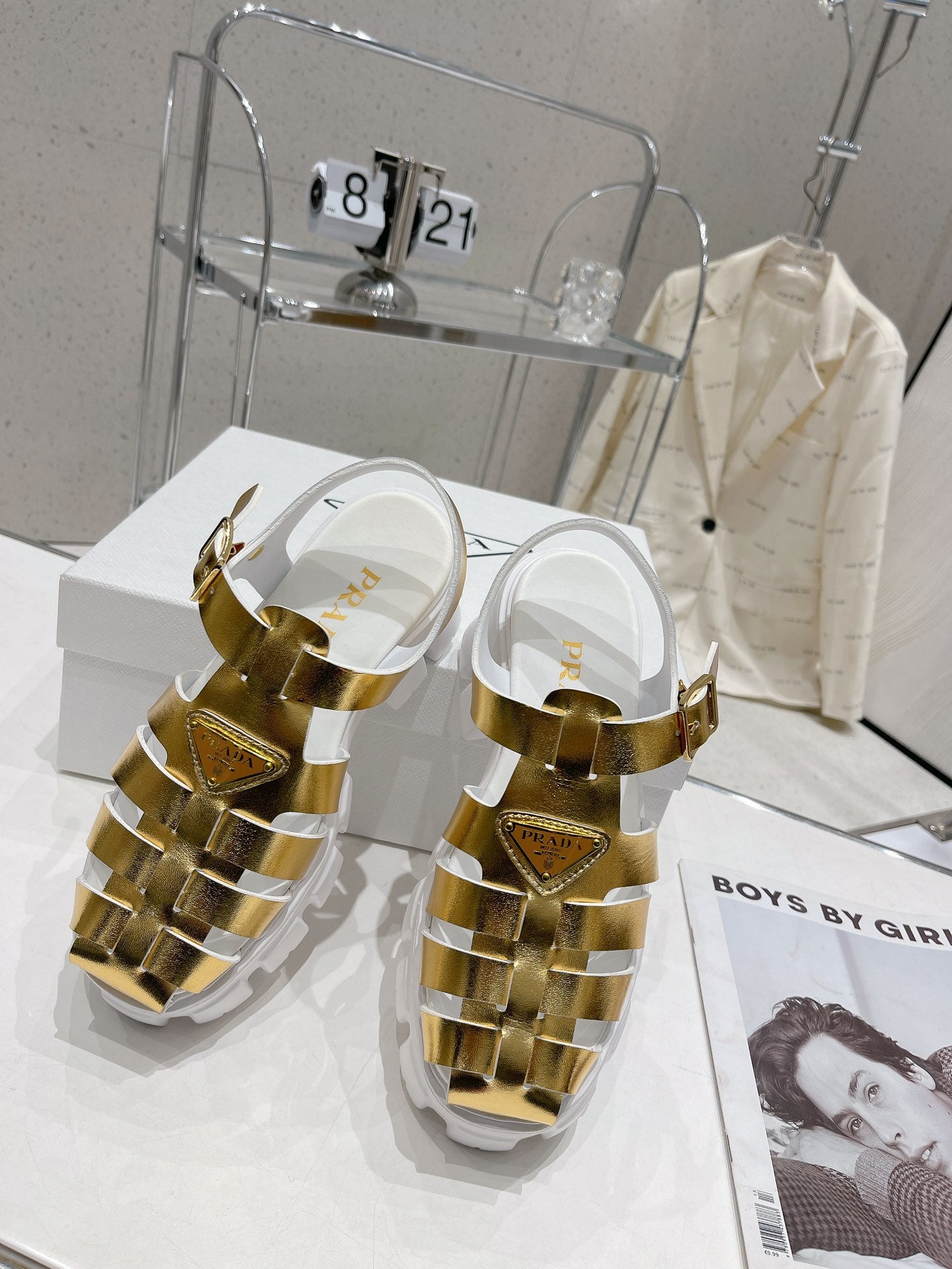 普P家-2022春夏新款 厚底涼鞋 金色