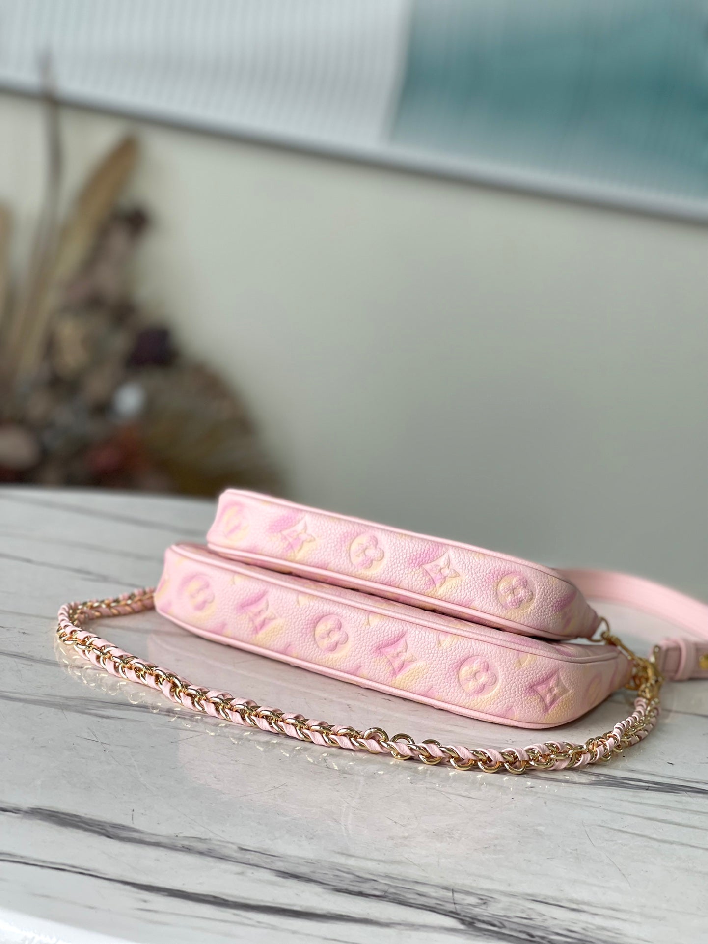 M46093 路L家-Multi Pochette Accessoires 手袋 粉色