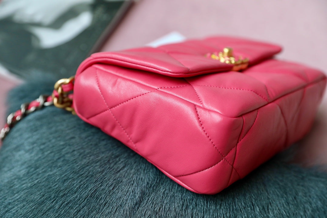 Chanel 19Bag-小號唇膏粉
