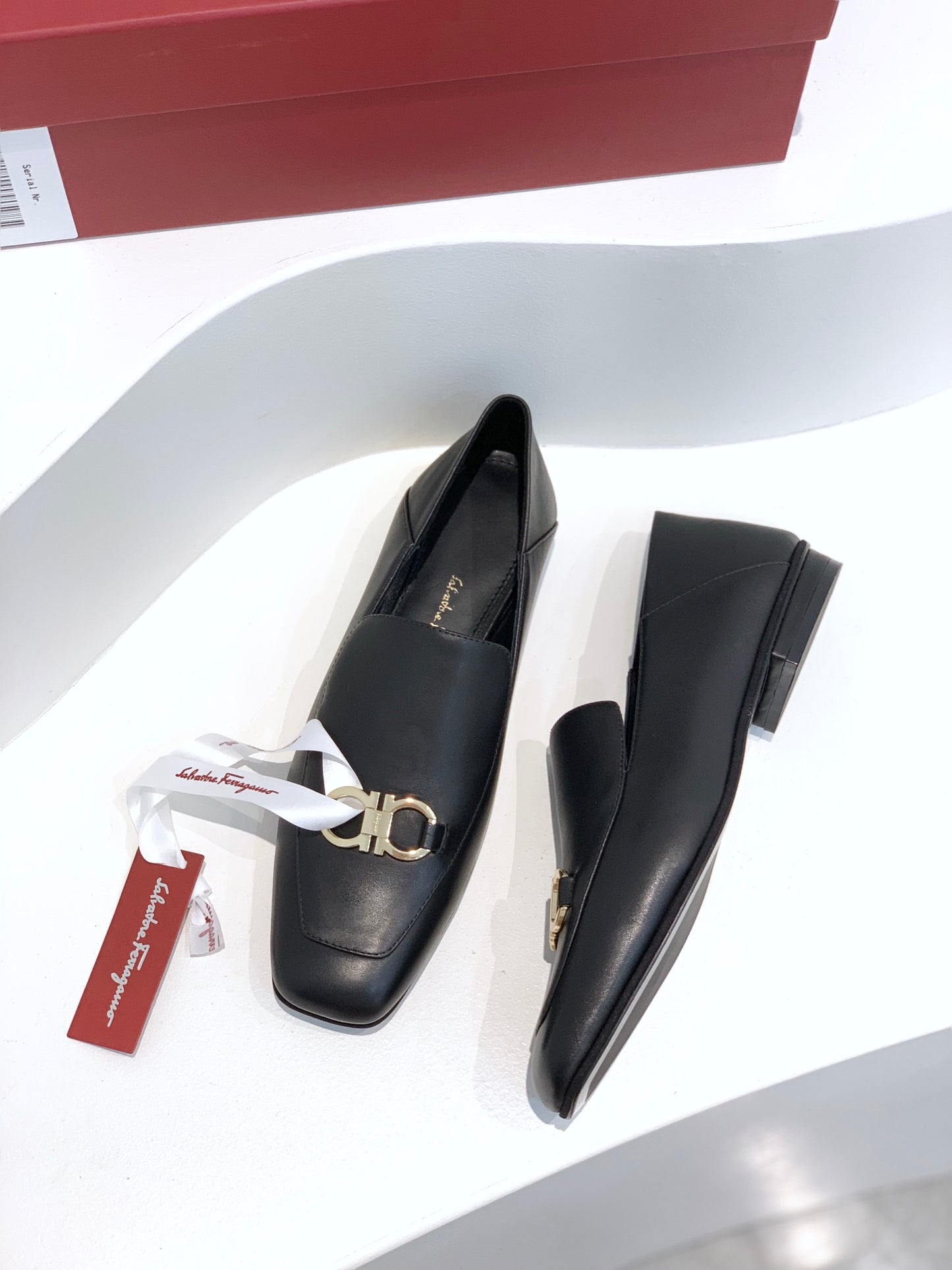 Salvatore Ferragamo鞋-菲拉格慕 經典Gancini扣 小方頭 樂福鞋 黑
