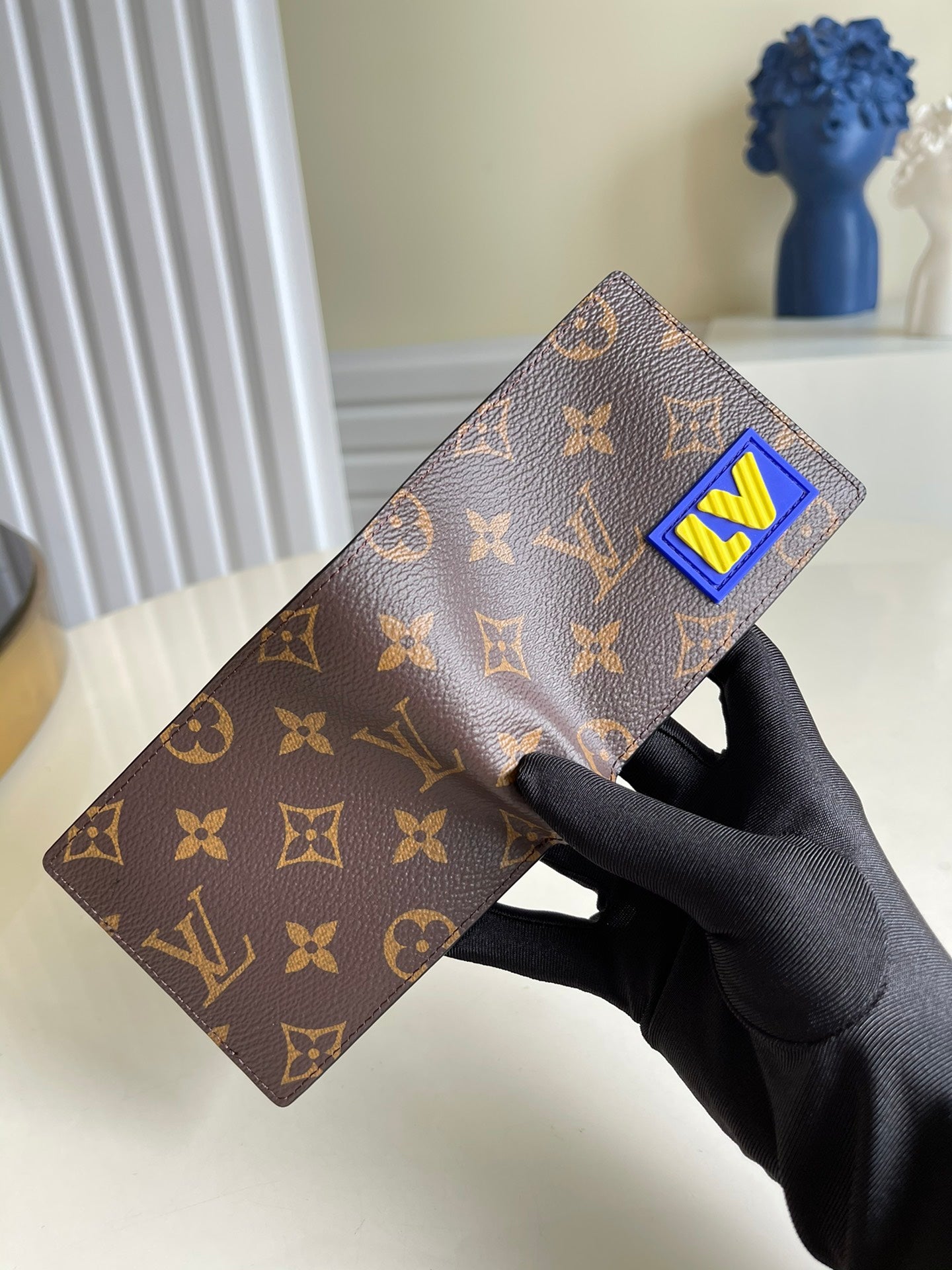LV M45789 新款男款短夾